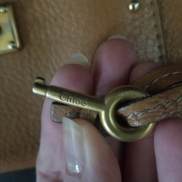 ❗Chloe Paddington Zippy Wallet❗ - Picture 8 of 12